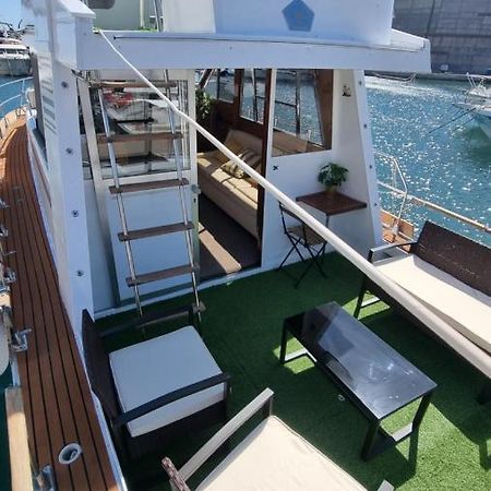 圣阿德里安-德贝索斯 Charming Boat House In Barcelona With Big Terrace And Solarium酒店 外观 照片