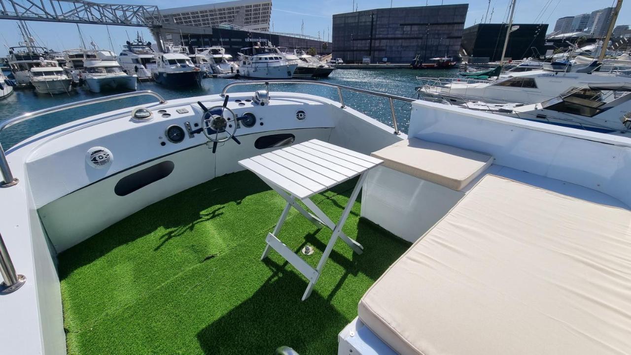 圣阿德里安-德贝索斯 Charming Boat House In Barcelona With Big Terrace And Solarium酒店 外观 照片